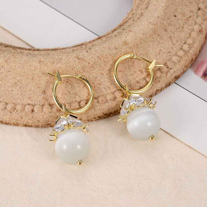 Elegant White Round Pearl Dangle Drop Earrings
