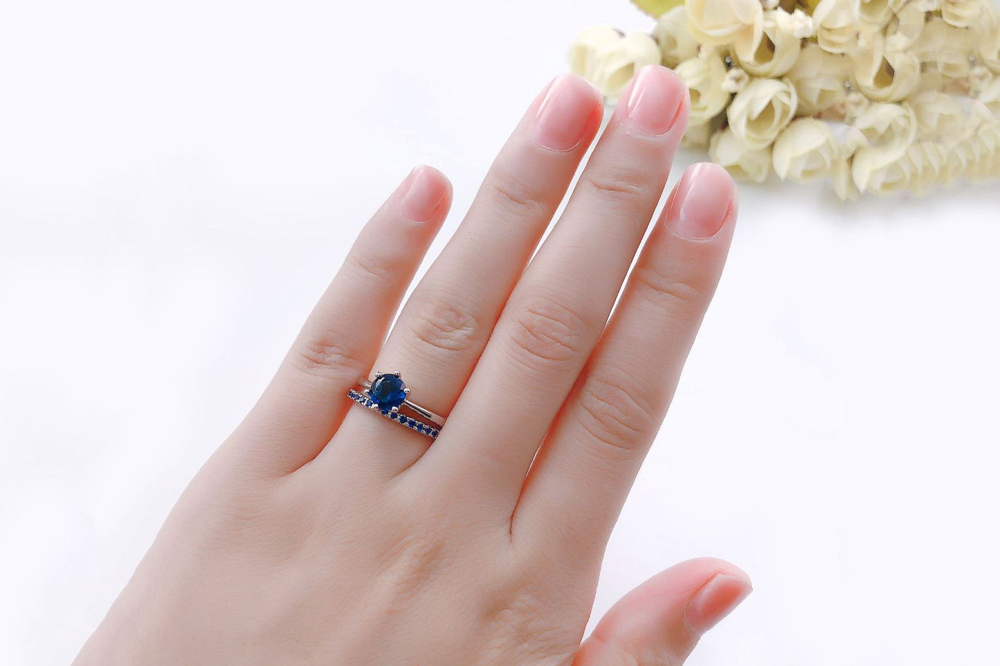 Elegant Six-Claw Zircon Gold Plated Ring