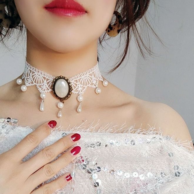 White Lace Pearl Pendant Choker Necklace
