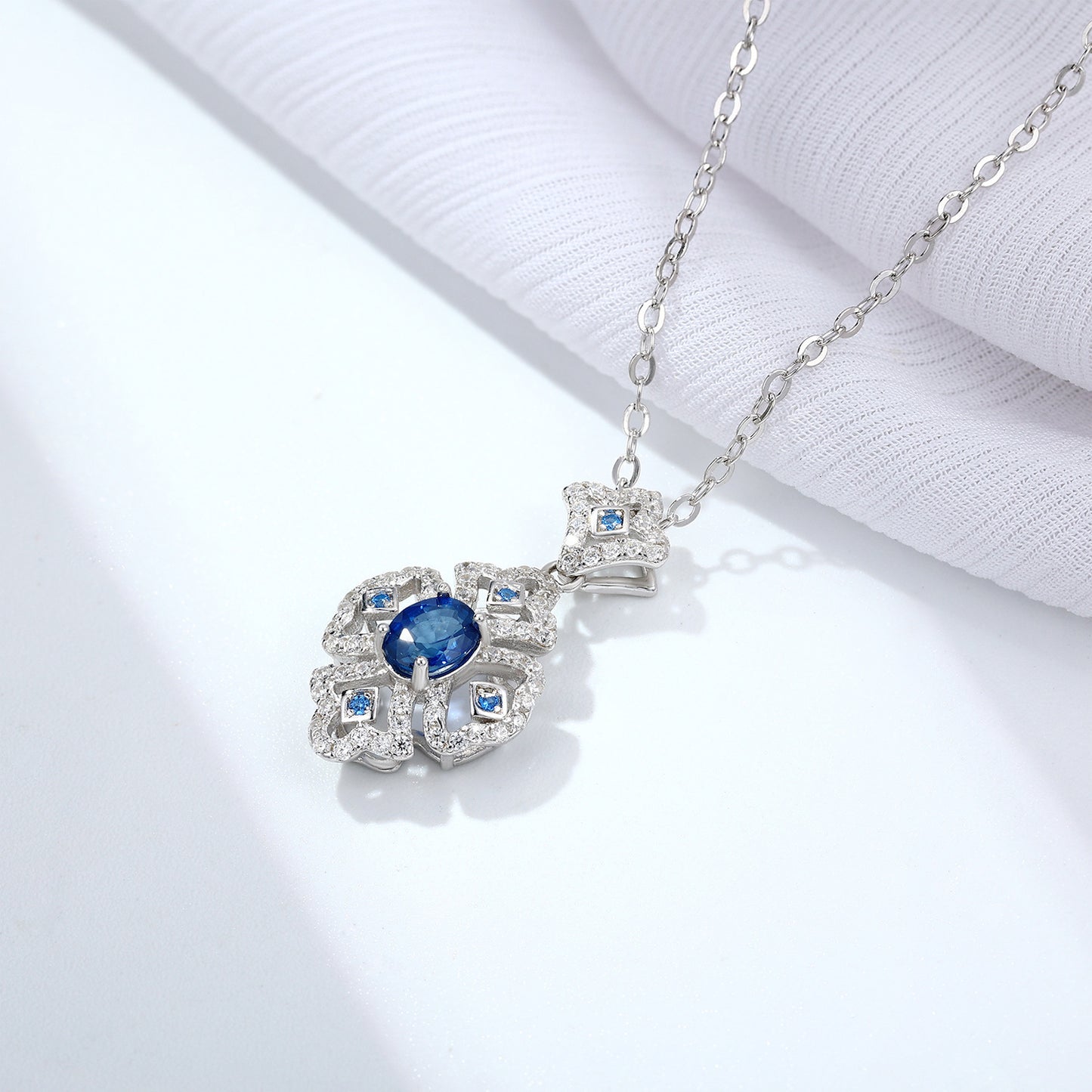 Retro Sapphire Pendant Necklace