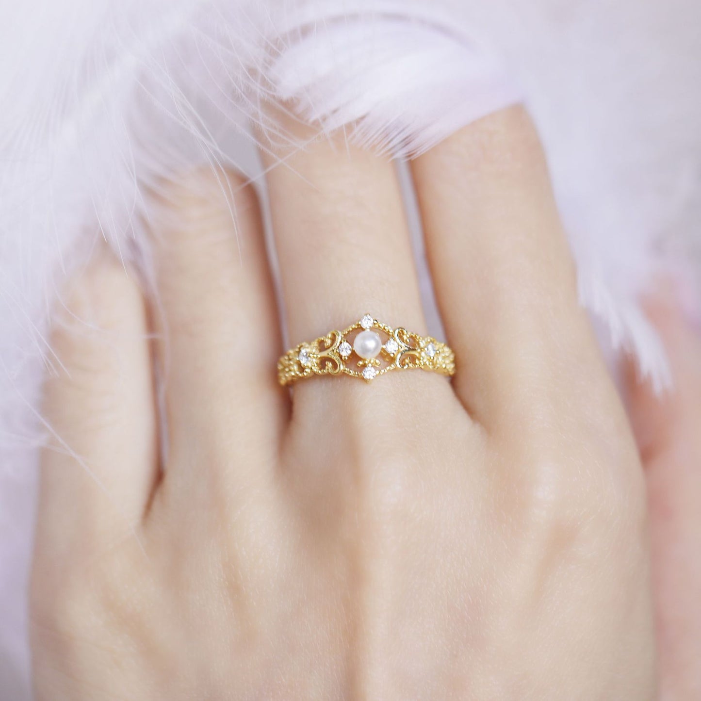 Gold-Plated Antique Hollow Ring