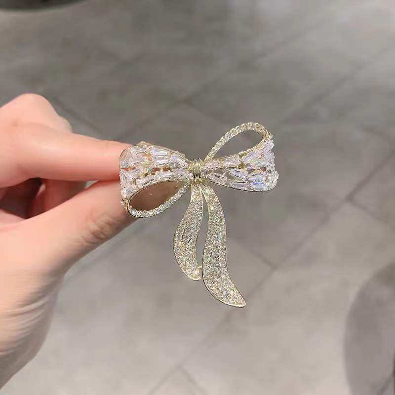Korean Butterfly Bow Tie Zircon Rhinestone Brooch Simple Personality Fashion Pin Suit Anti-exposure Net Red Corsage