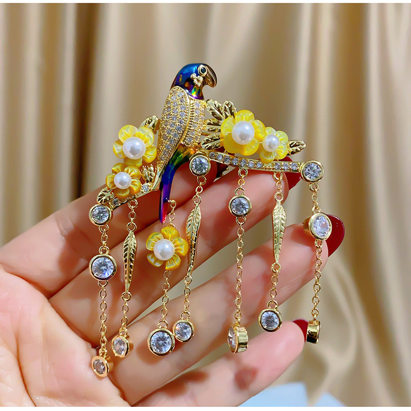 Fashion Luxury Tassel Brooch Branch