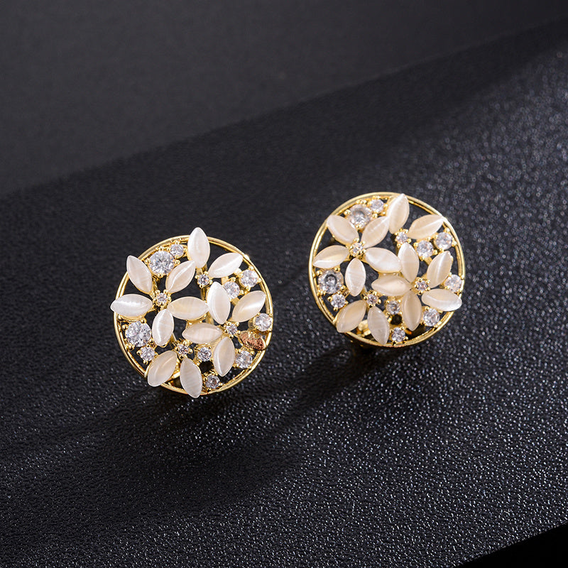 Fashionable High-end Earrings