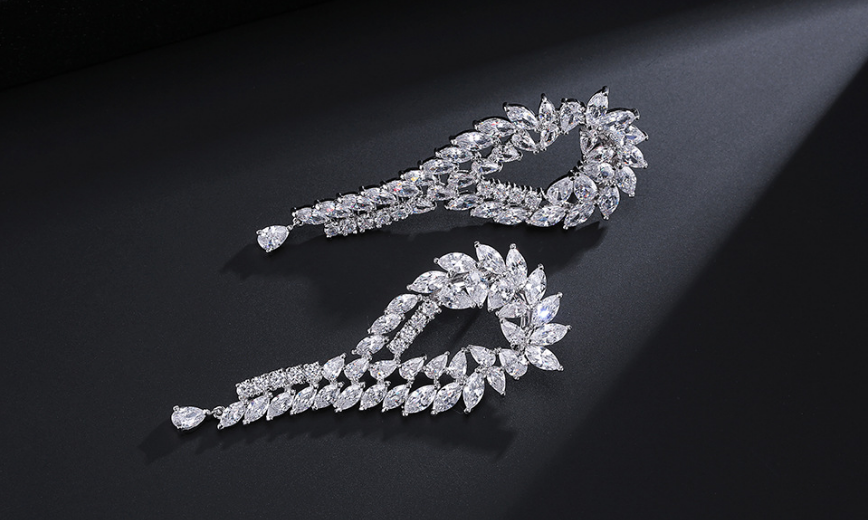 RAKOL New Fashion Leaf Earrings Inlaid with AAA Zircon Integrity Hot Sale Explosion