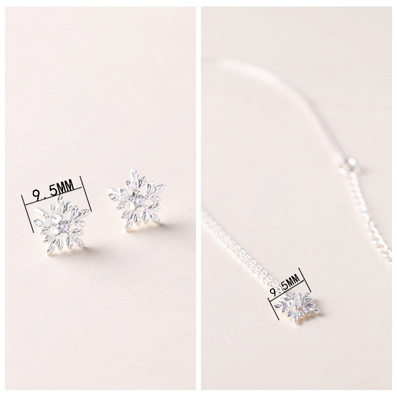 Snowflake earrings