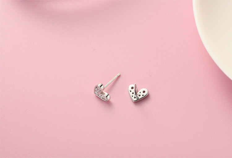 Silver Love ear nail