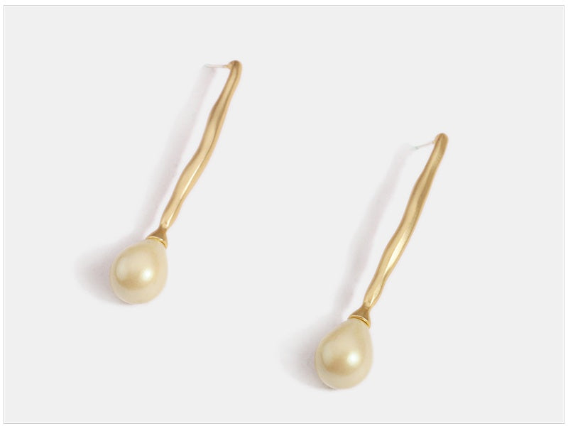 Simple Alloy Pearl Earrings
