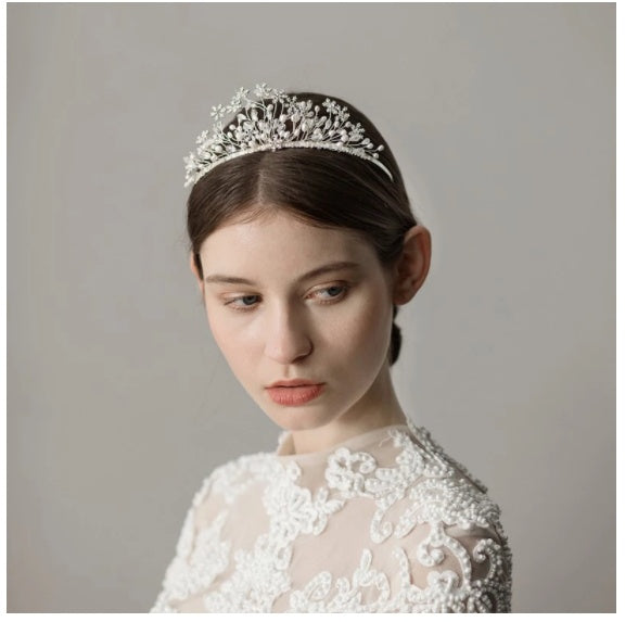 Beautiful Snowflake Flower Bridal Crown