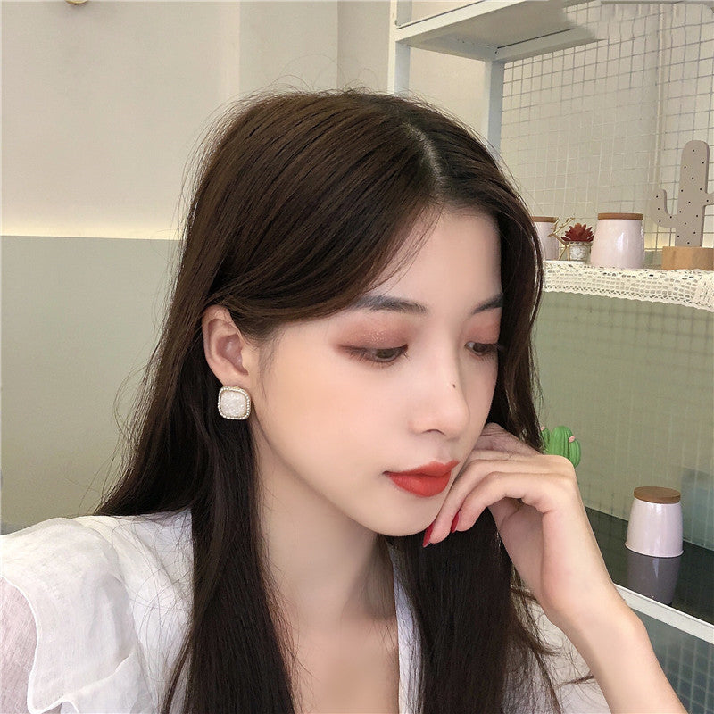 Simple Geometric Square Earring Stud Irregular Shell Broken Earring Female