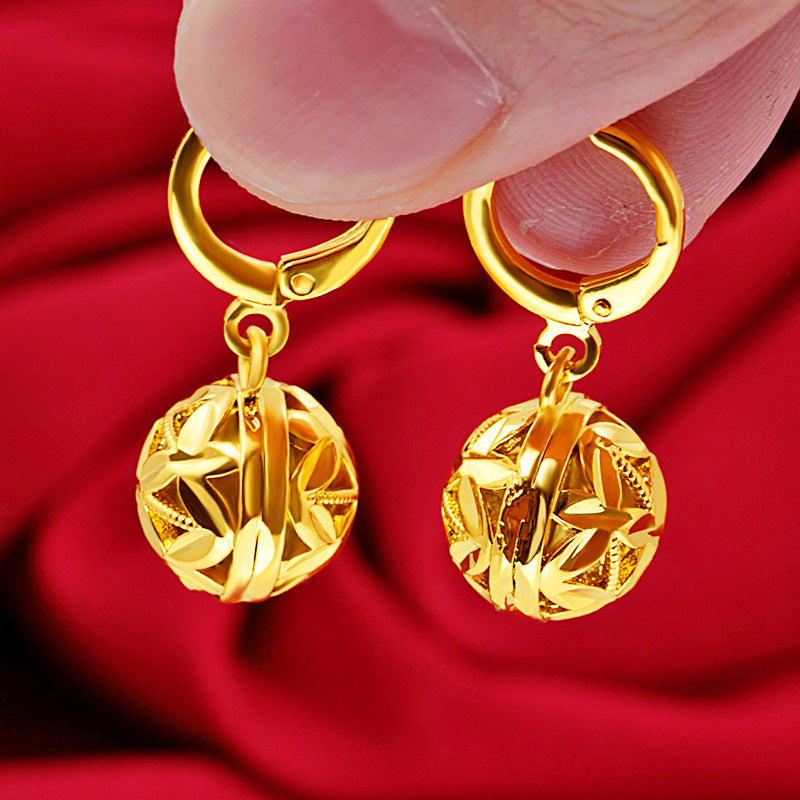 Fashion Wisp Four-Leaf Clover Earrings Women's Vietnamese Sand Gold Imitation 24k Wispy Four-Leaf Clover Wholesale