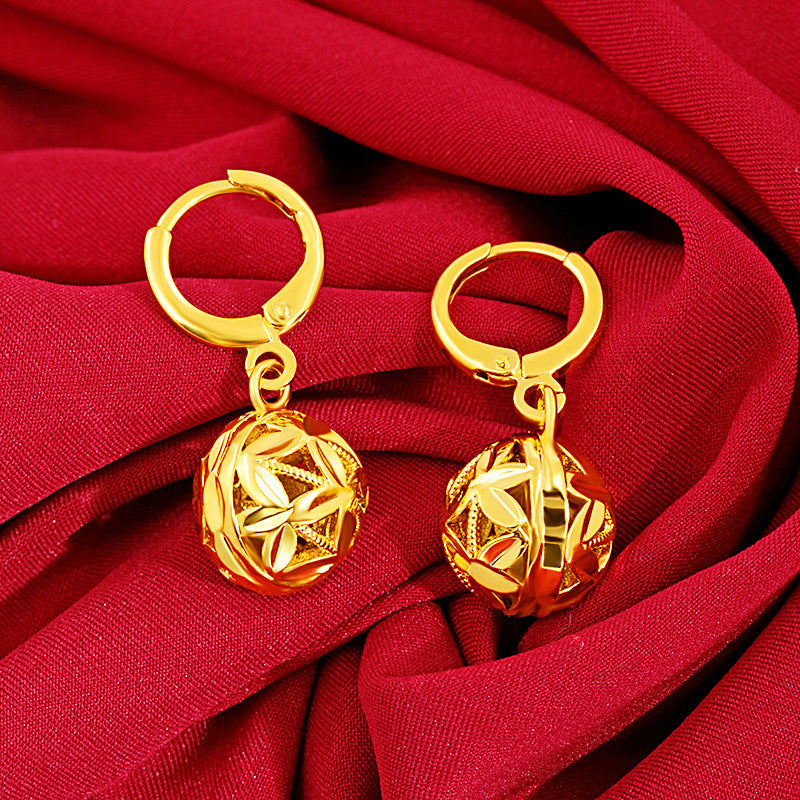 Fashion Wisp Four-Leaf Clover Earrings Women's Vietnamese Sand Gold Imitation 24k Wispy Four-Leaf Clover Wholesale