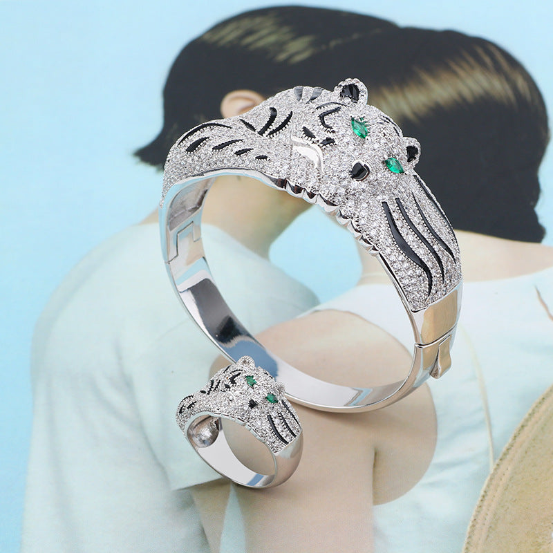 Fashion Big Leopard Full Rhinestone Bracelet Ring Set