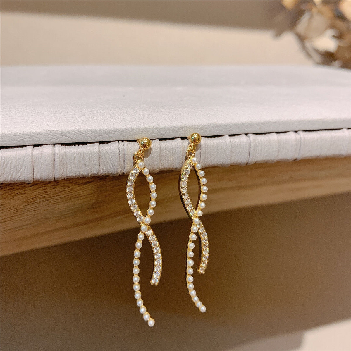 925 Silver Needle Pearl Curved Earring Temperament Long Earrings