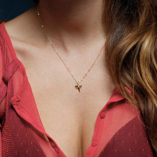 Alloy Shark Tooth Pendant Women'S Necklace