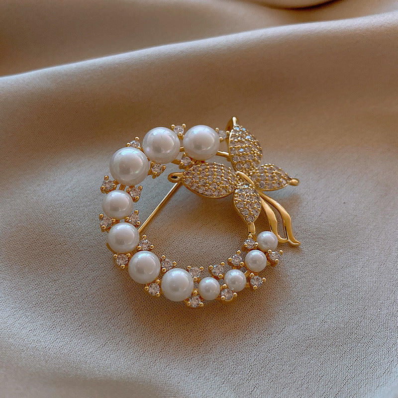 Vintage Diamond-Studded Butterfly Pearl Ring Brooch Fashion Style Dongdaemun