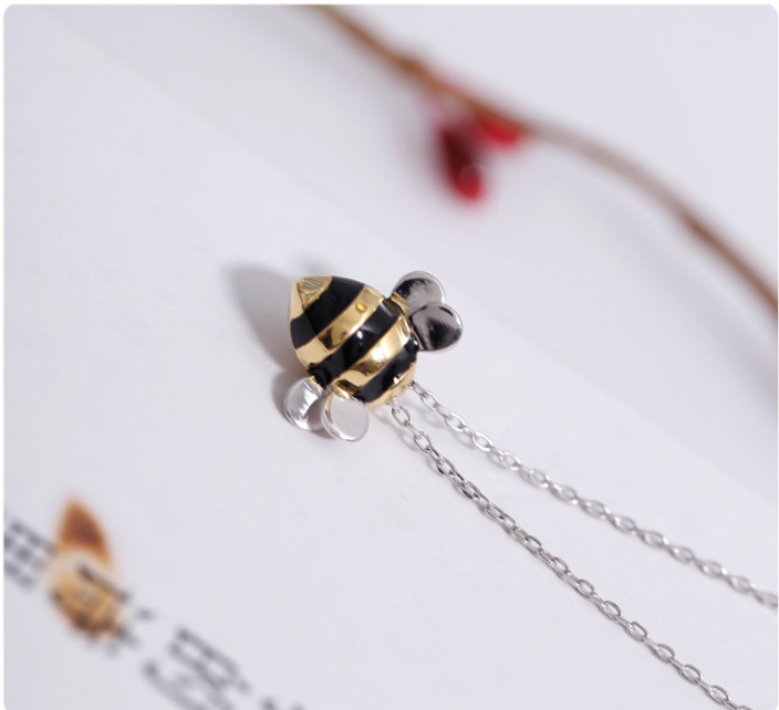 S925 sterling silver necklace wholesale Korean fashion cute bee clavicle chain female European and American foreign trade cross-border jewelry