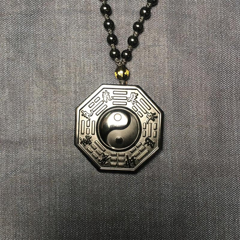 Obsidian Gossip Pendant Necklace