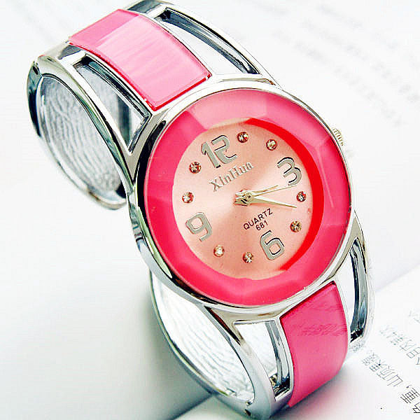 Ladies bracelet watch