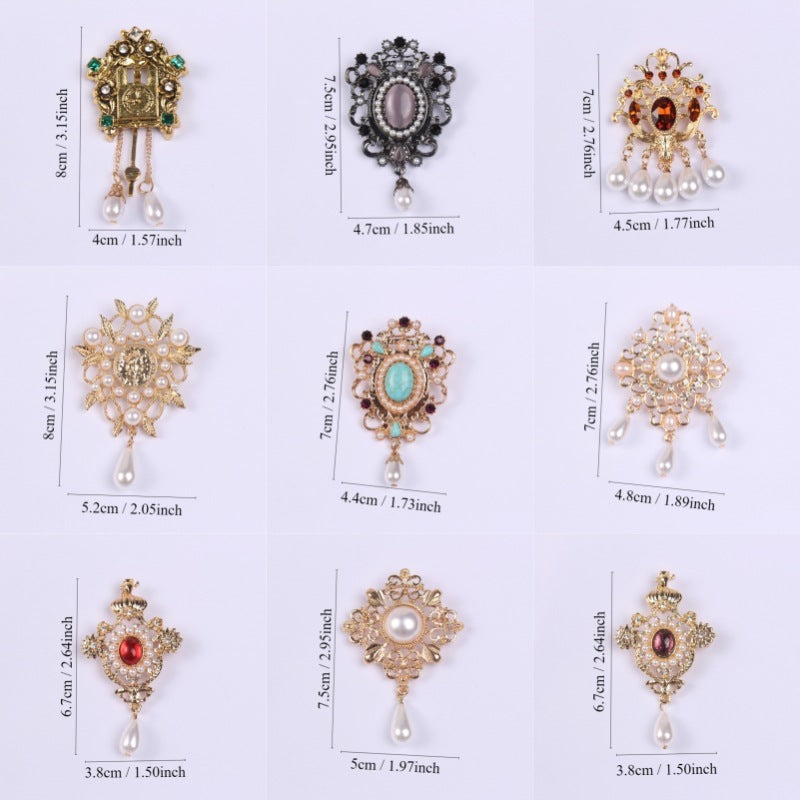 Court Retro Baroque Style Coat Brooch