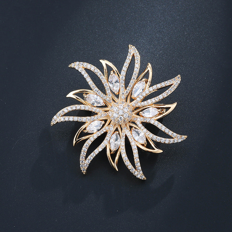 Flame Wreath Brooch Corsage Women's Coat Collar Pin