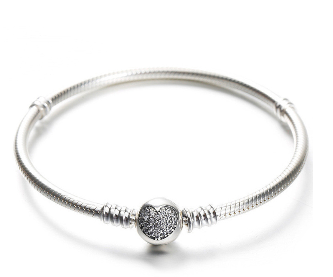 Sparkling Heart Clasp Bracelet