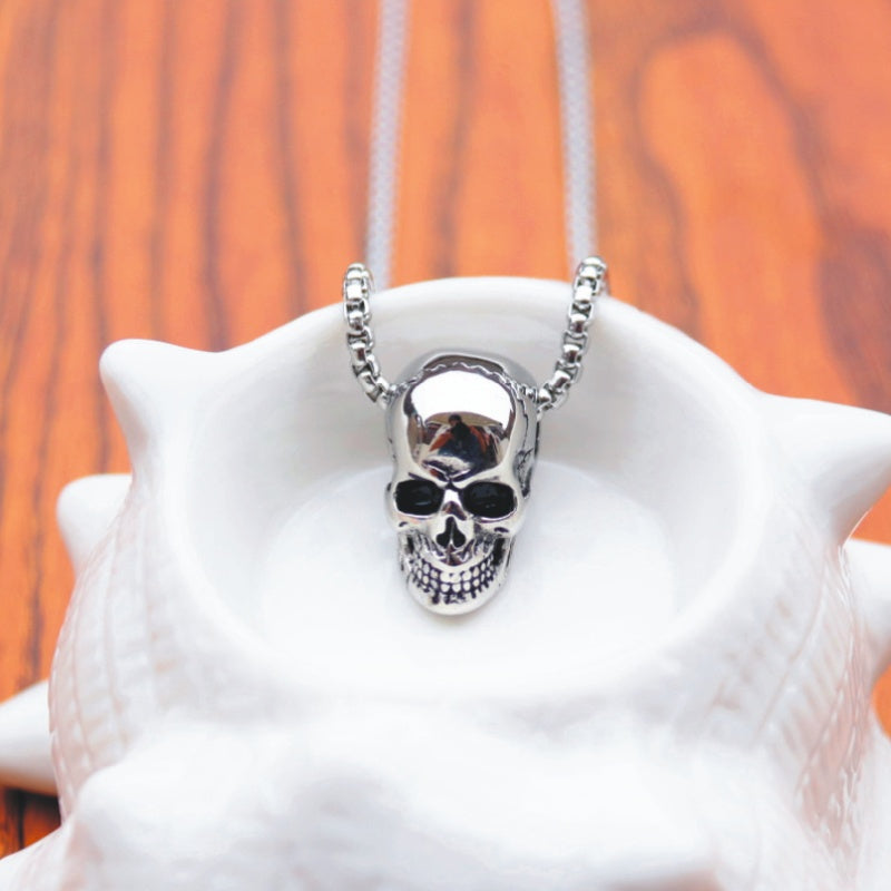 Male titanium steel skull necklace