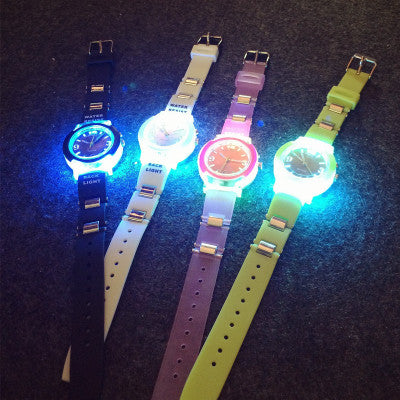 Korean Version Of The    LED Light Cool Tide Damen Harajuku Trend Personality Of Students Leisure Sports Night Watch Jelly