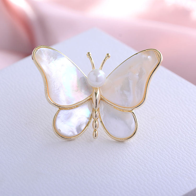 The New Deep-sea Fritillaria Butterfly Pearl Brooch Is Stylish