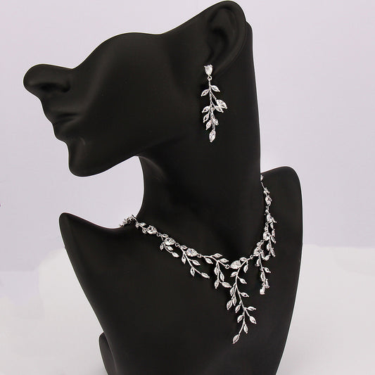European And American Fashion Minimalist Branch Zircon Necklace