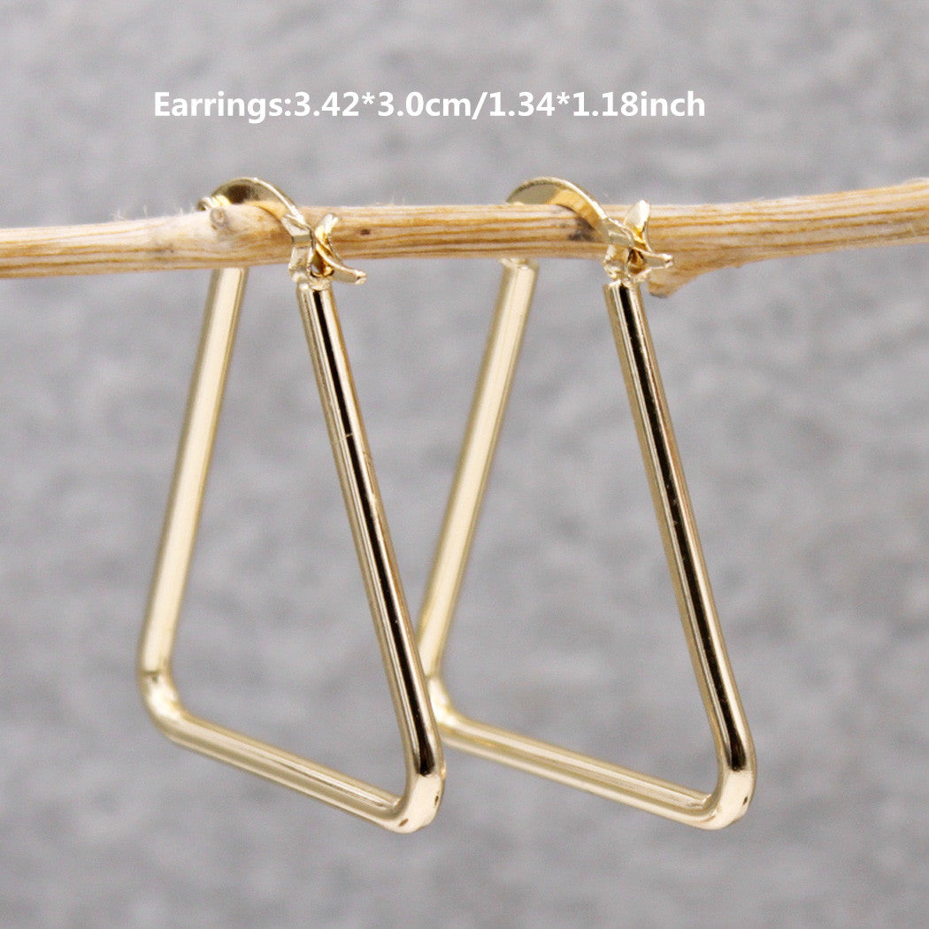 Geometric oval earrings