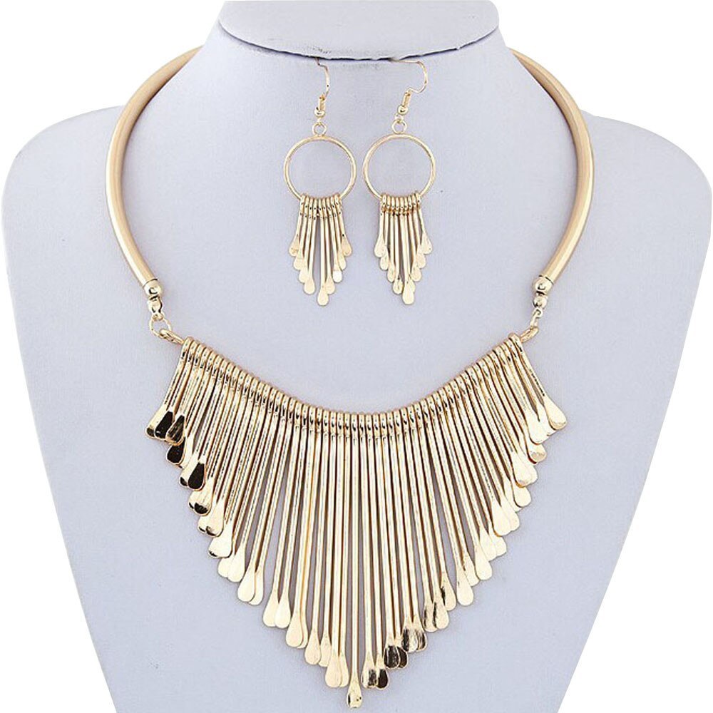 Multi-layer tassel necklace set