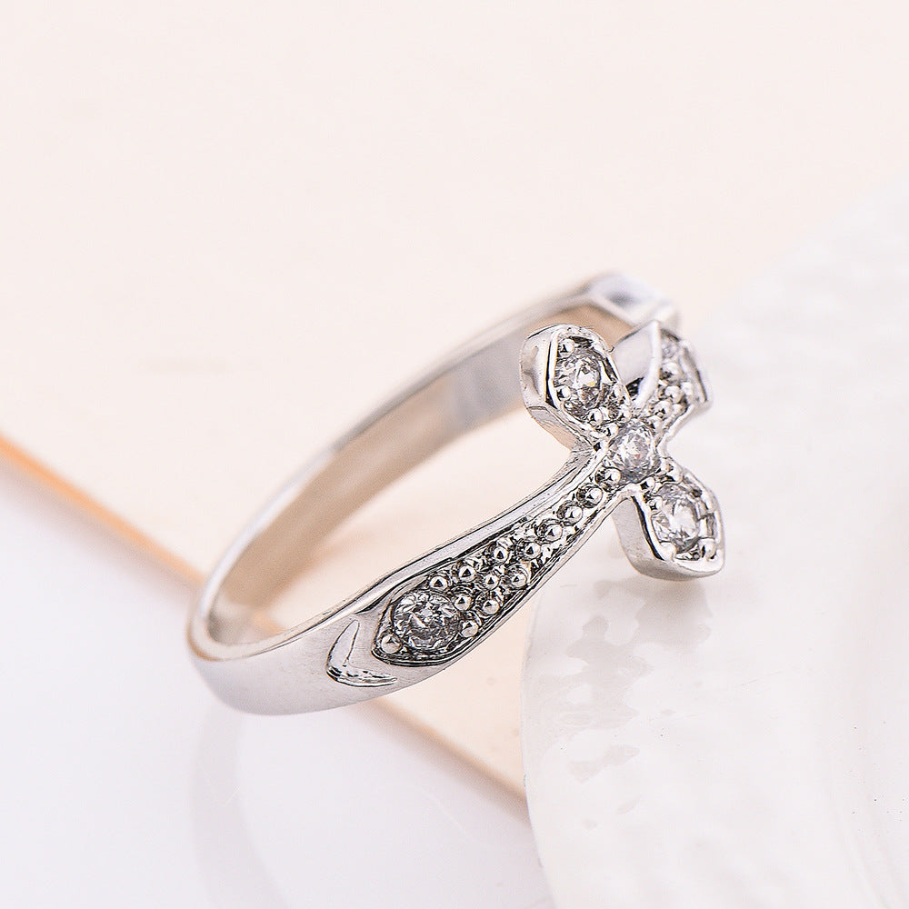 Taobao Korean version of creative new product fashion white gold lady ring engagement gift manufacturer