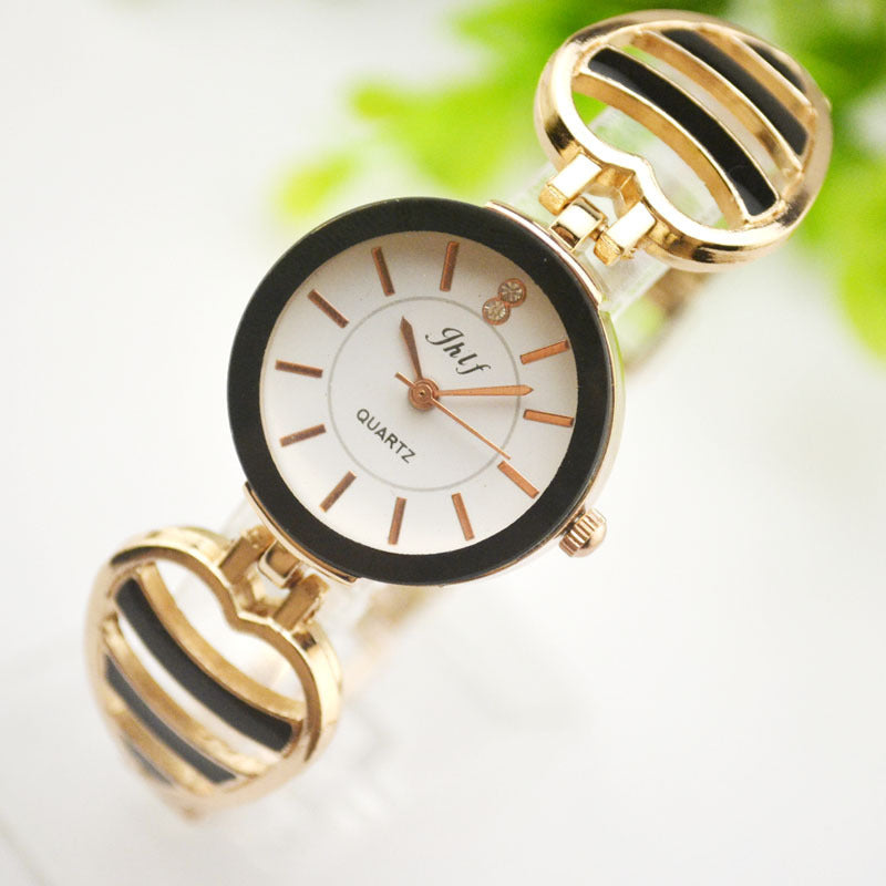 Waterproof bracelet quartz watch