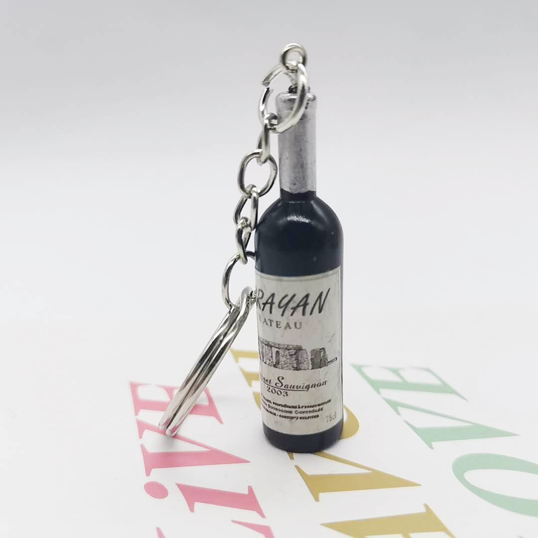 Creative wine bottle keychain