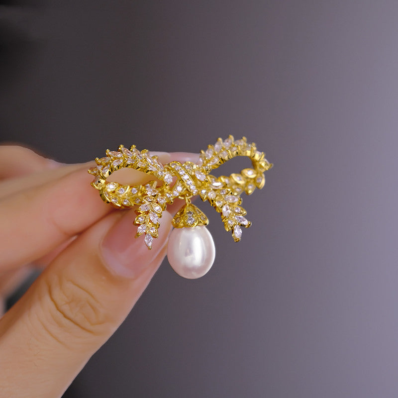 Bow Natural Freshwater Pearl Brooch