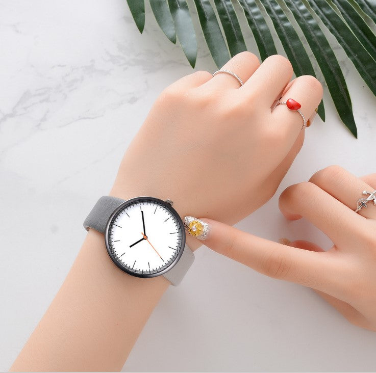 Women Watch Gray Contrast Leather Quartz Watch Women Watches Lovers Unisex Casual Ladies Wrist Watch Clock Relogio Feminino