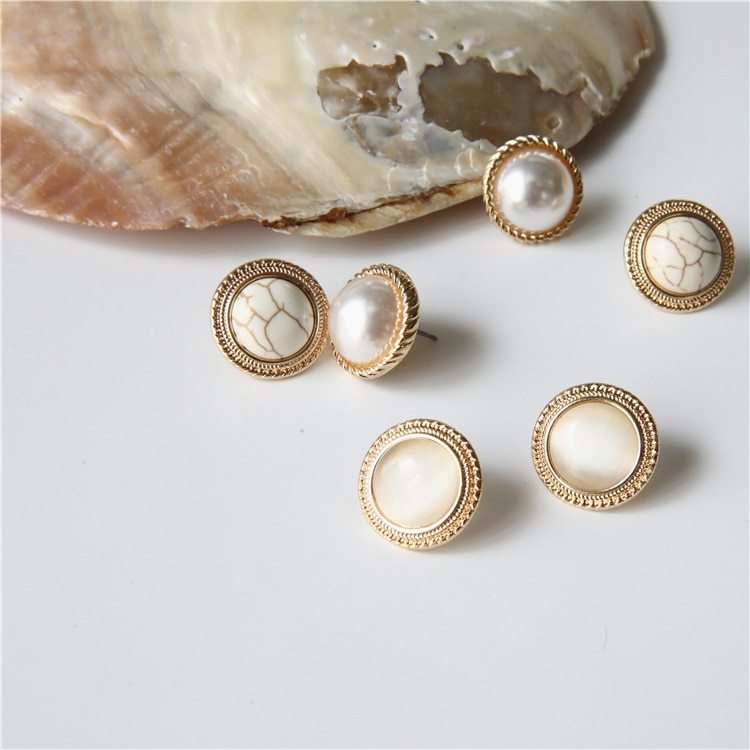 Pearl cat's eye stone earrings