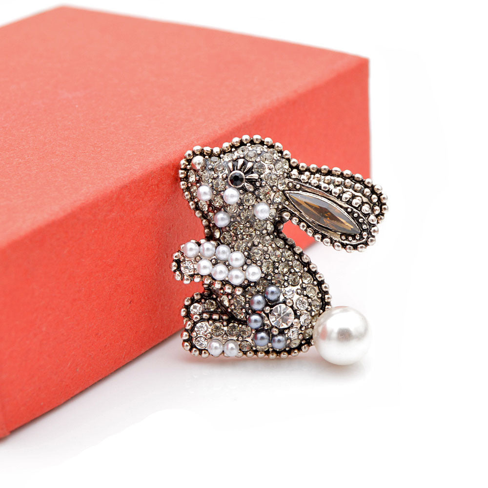 Diamond Rabbit Brooch Zodiac Cartoon Animal Design Cute Corsage Sweater Clothing