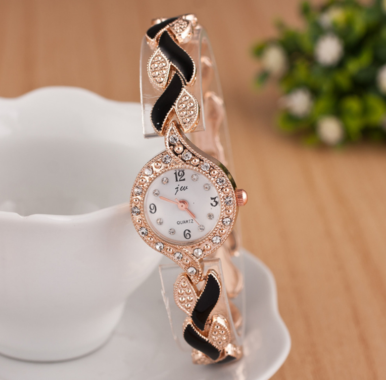 Explosion models ladies bracelet watch Simple digital colorful steel belt alloy quartz watch