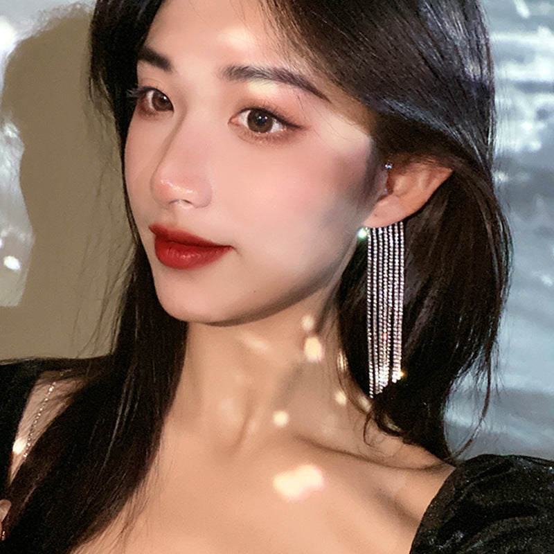 Fashionable and Simple Long Tassel Earrings