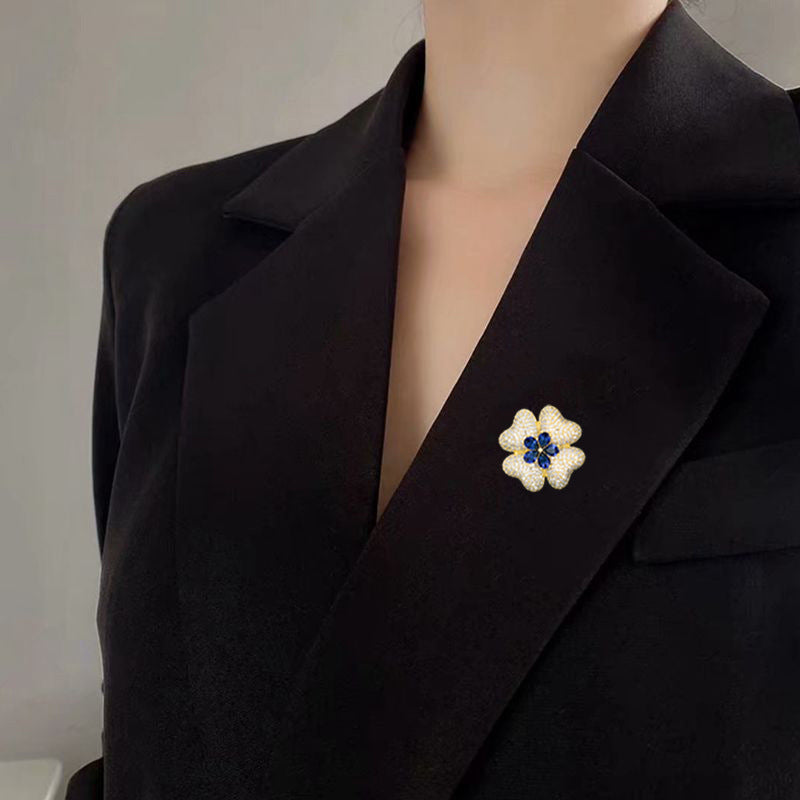 Creative Fashion All-match Four-leaf Clover Brooch