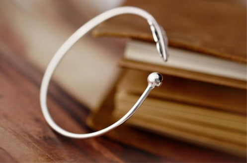 Elegant Leaf Bracelet S925 Sterling Silver