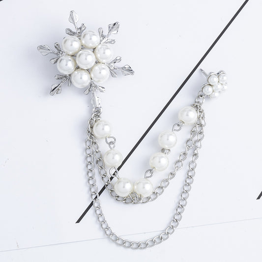 Fashion Alloy Snowflake Brooch With Chain