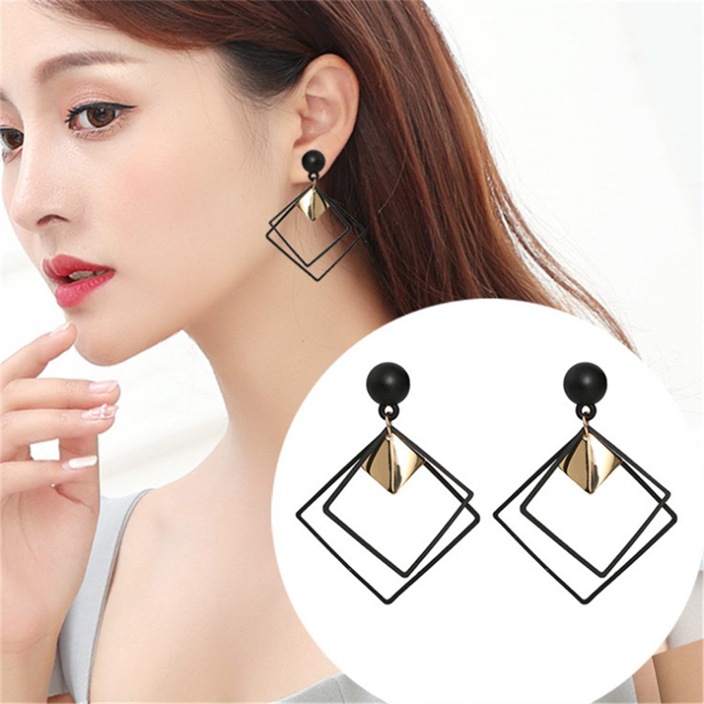 Korean Elegant Long Hanging Earrings for Women Simple Hollow Hyperbole Earings Metal Triangle Jewelry Personality Drop Ear Ring