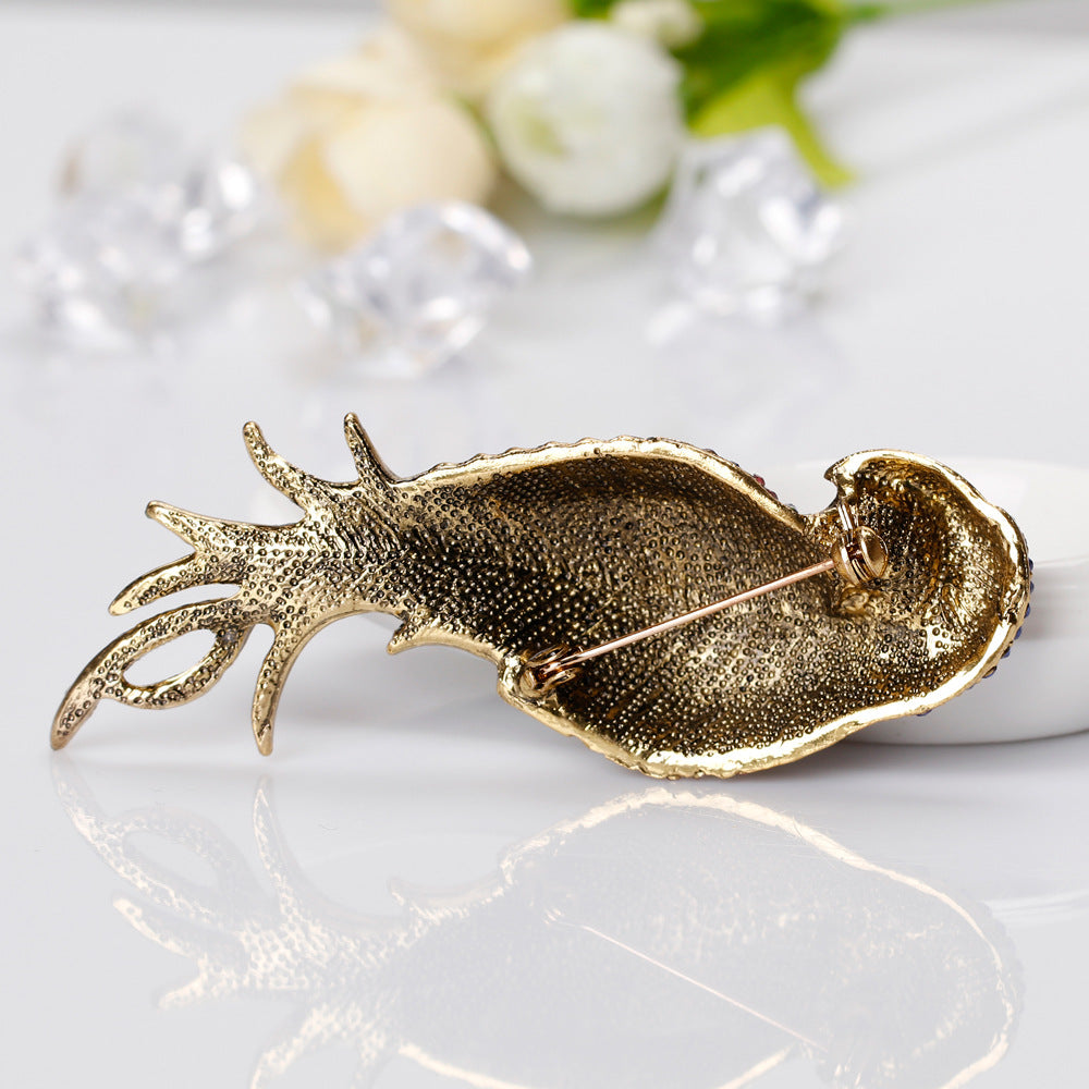 Fashionable Personality Colored Diamond Parrot Brooch