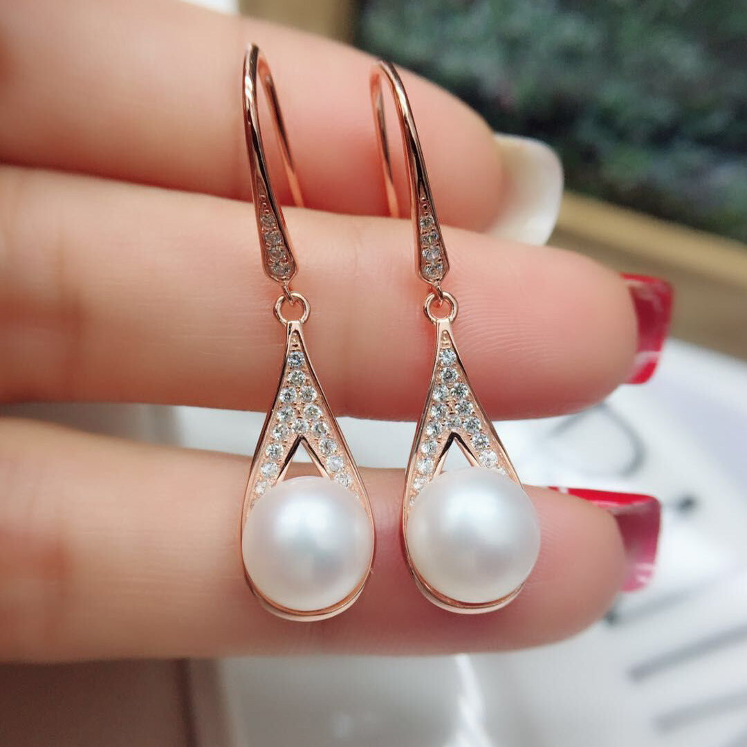 New pearl earrings with water drops