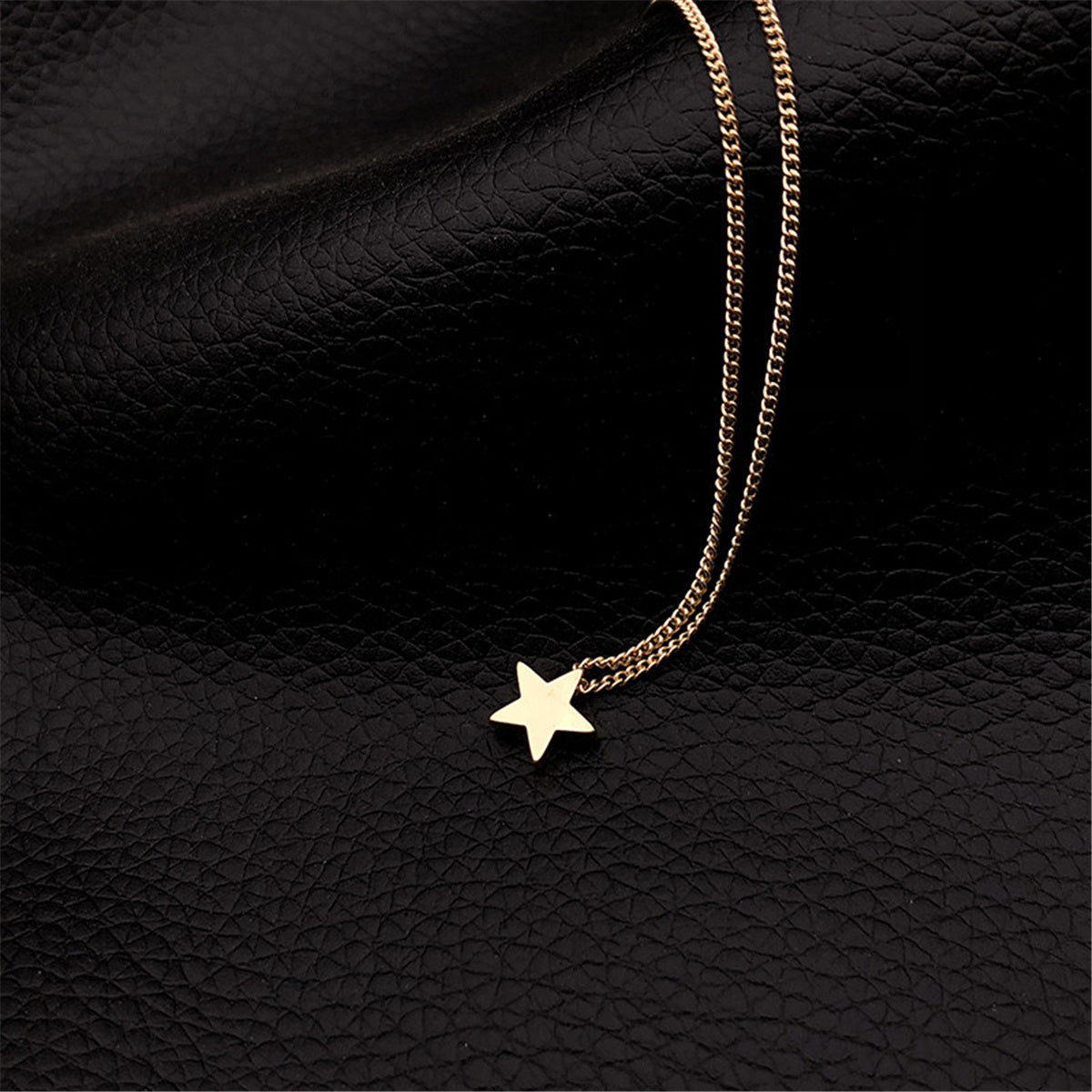 Simple Design Pentagon Star Pendant Necklace For Women Girls Luxury Statement Necklace Lucky Chokers Jewelry Gifts Party