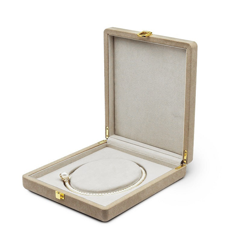 High-grade Rounded Microfiber Large Pearl Necklace Suit Jewelry Storage Box