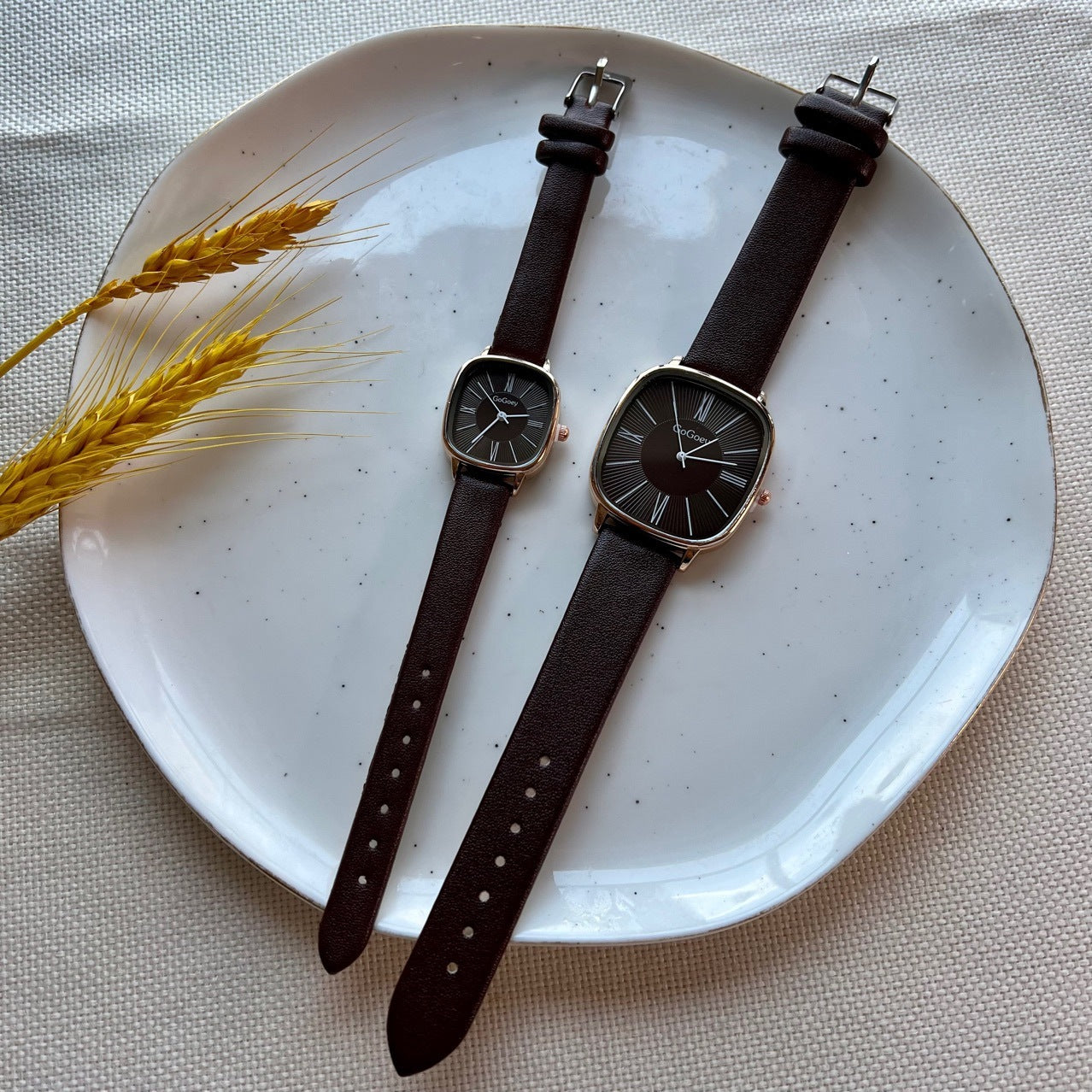 Men's And Women's Fashion Simple Quartz Watches